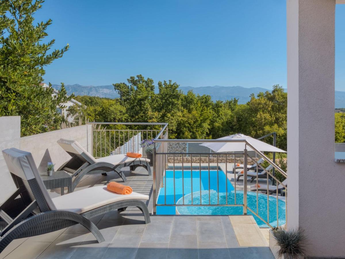 Holiday Home Lavendel - Mlk159 By Interhome Dobrinj Exterior photo